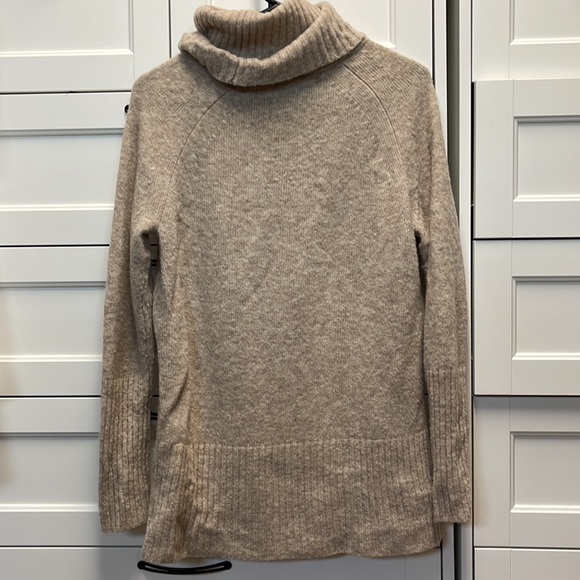 Banana Republic Turtleneck Sweater - Picture 2 of 3